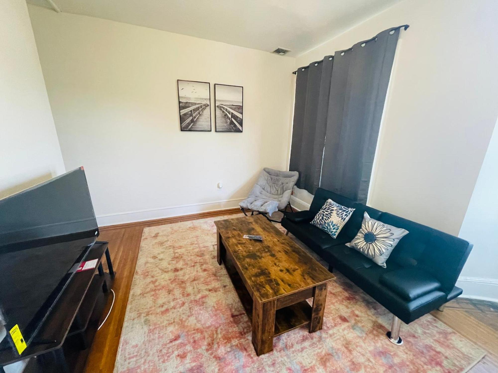 Charming 15-bedroom In Elkins Park!