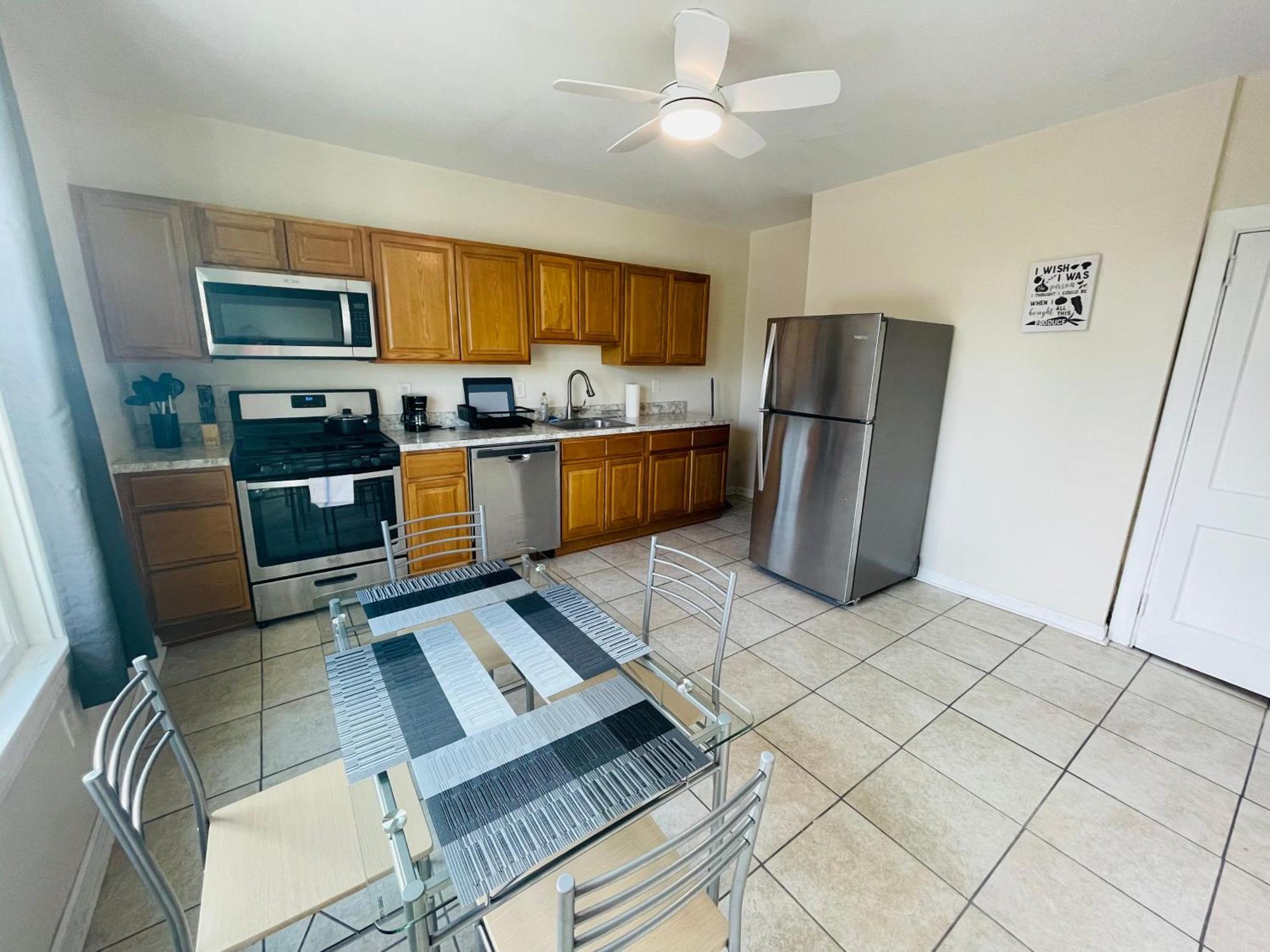 Charming 15-bedroom In Elkins Park! Elkins Park